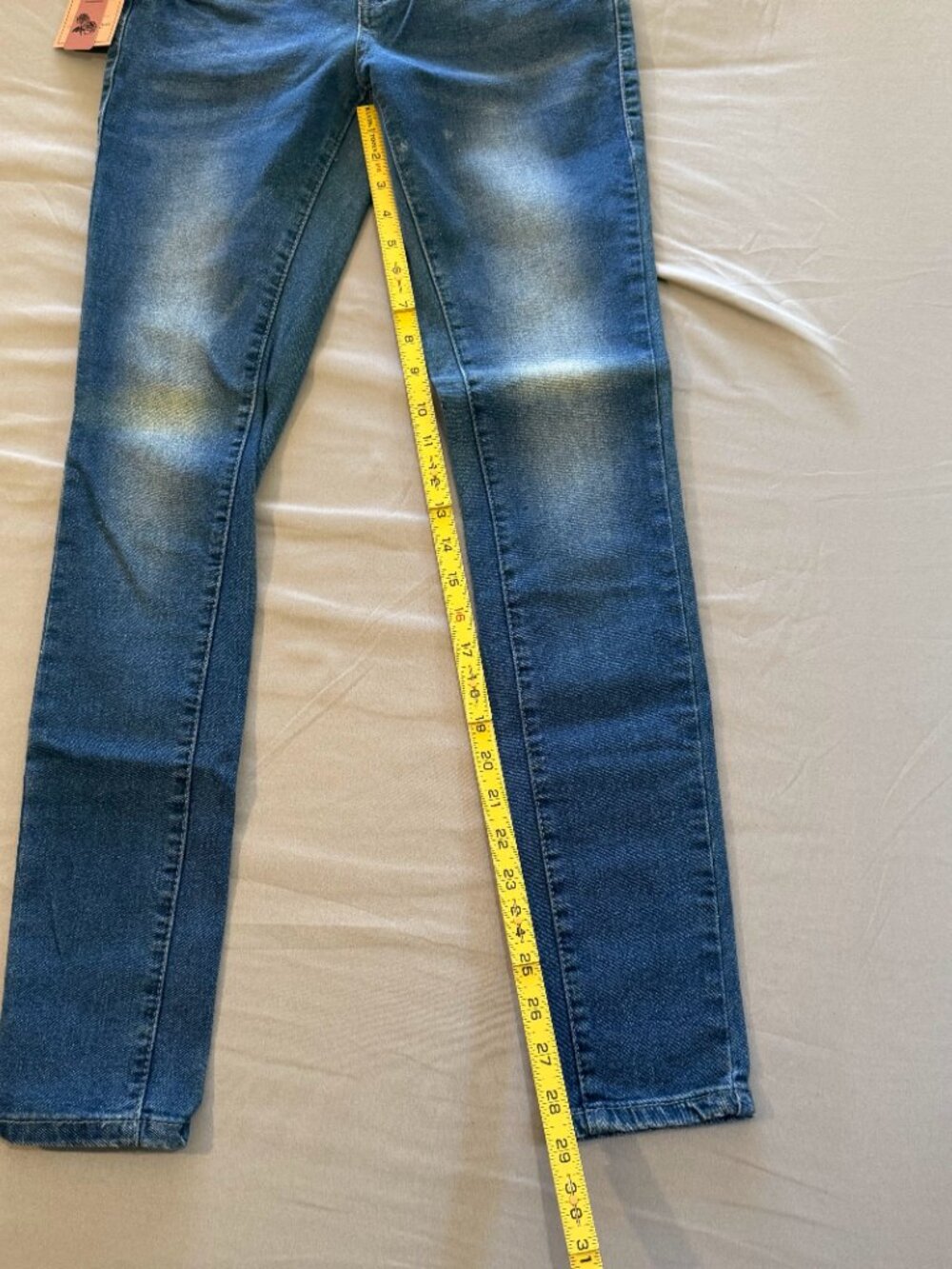 Vins Me Women's Skinny Ankle Stretch Mid-Rise Faded Blue Denim Jeans, Size 1 NWT - Picture 4 of 7